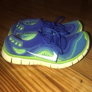 Women’s Nike sneakers